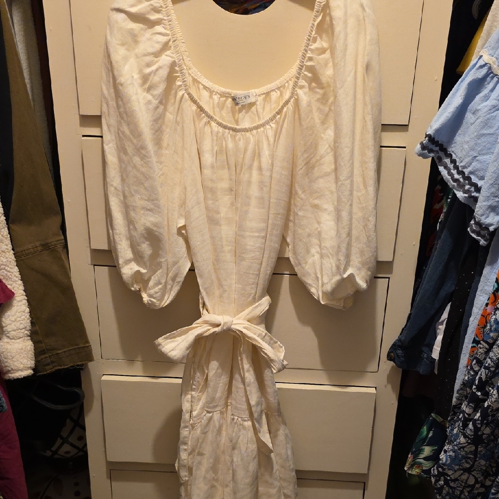 Elegant Cream Mini Dress